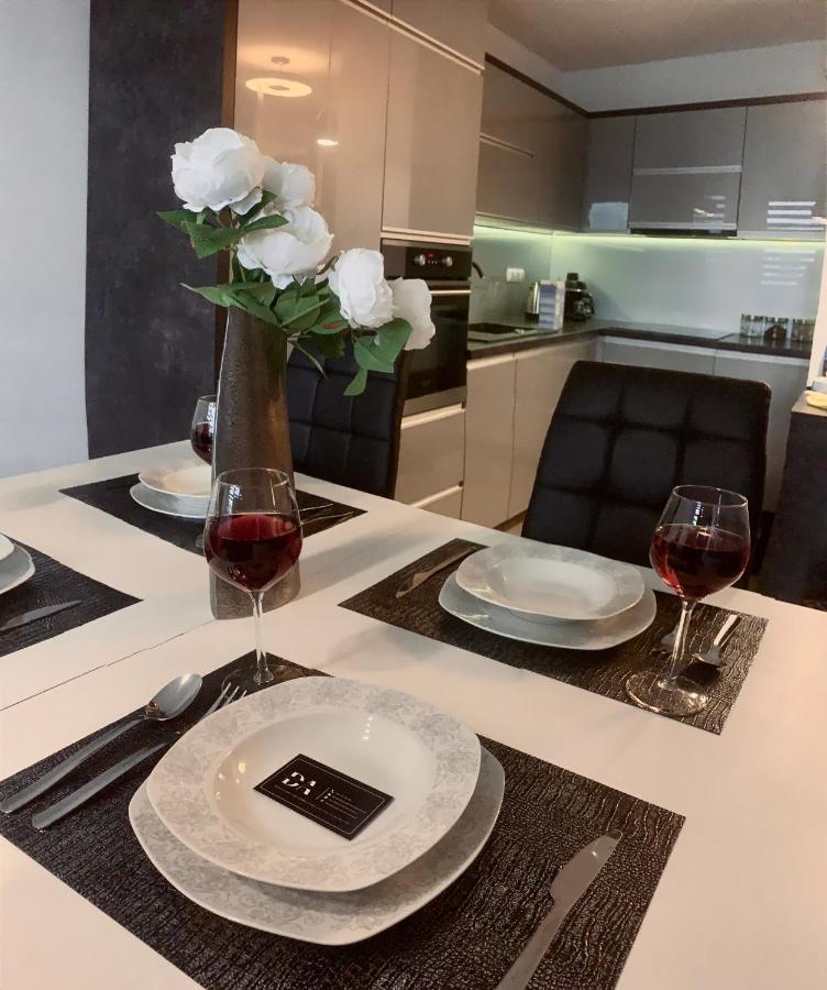Downtown Apartments Family&Friends رشيشوف المظهر الخارجي الصورة