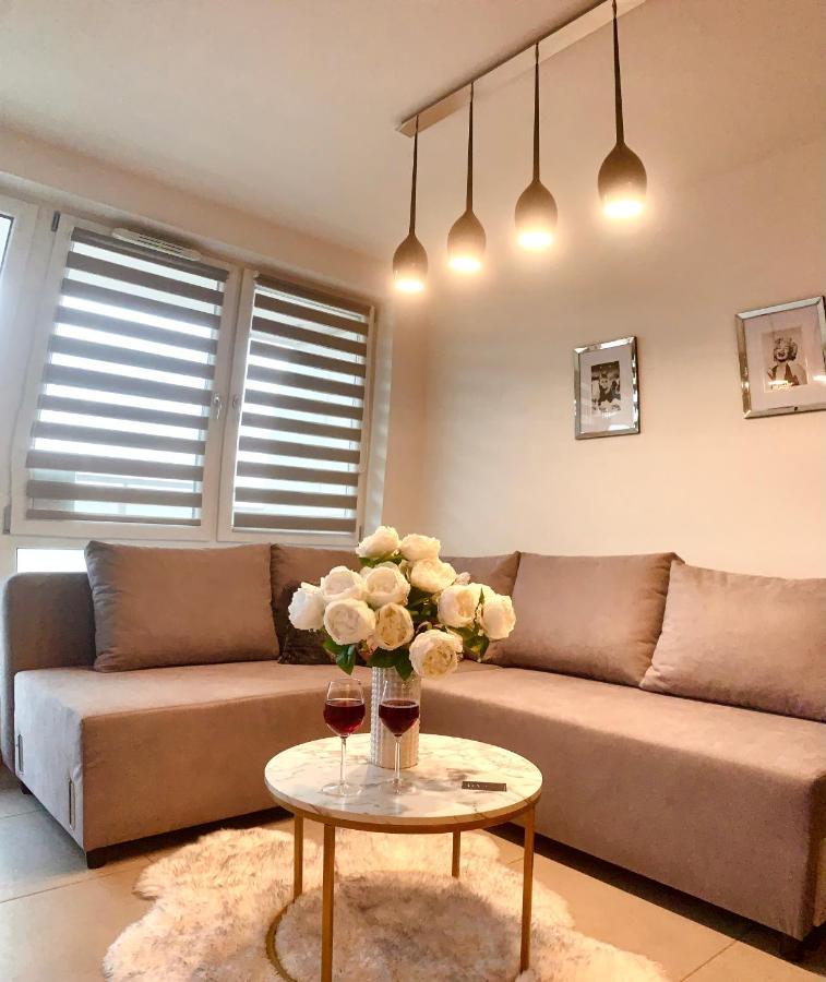 Downtown Apartments Family&Friends رشيشوف المظهر الخارجي الصورة
