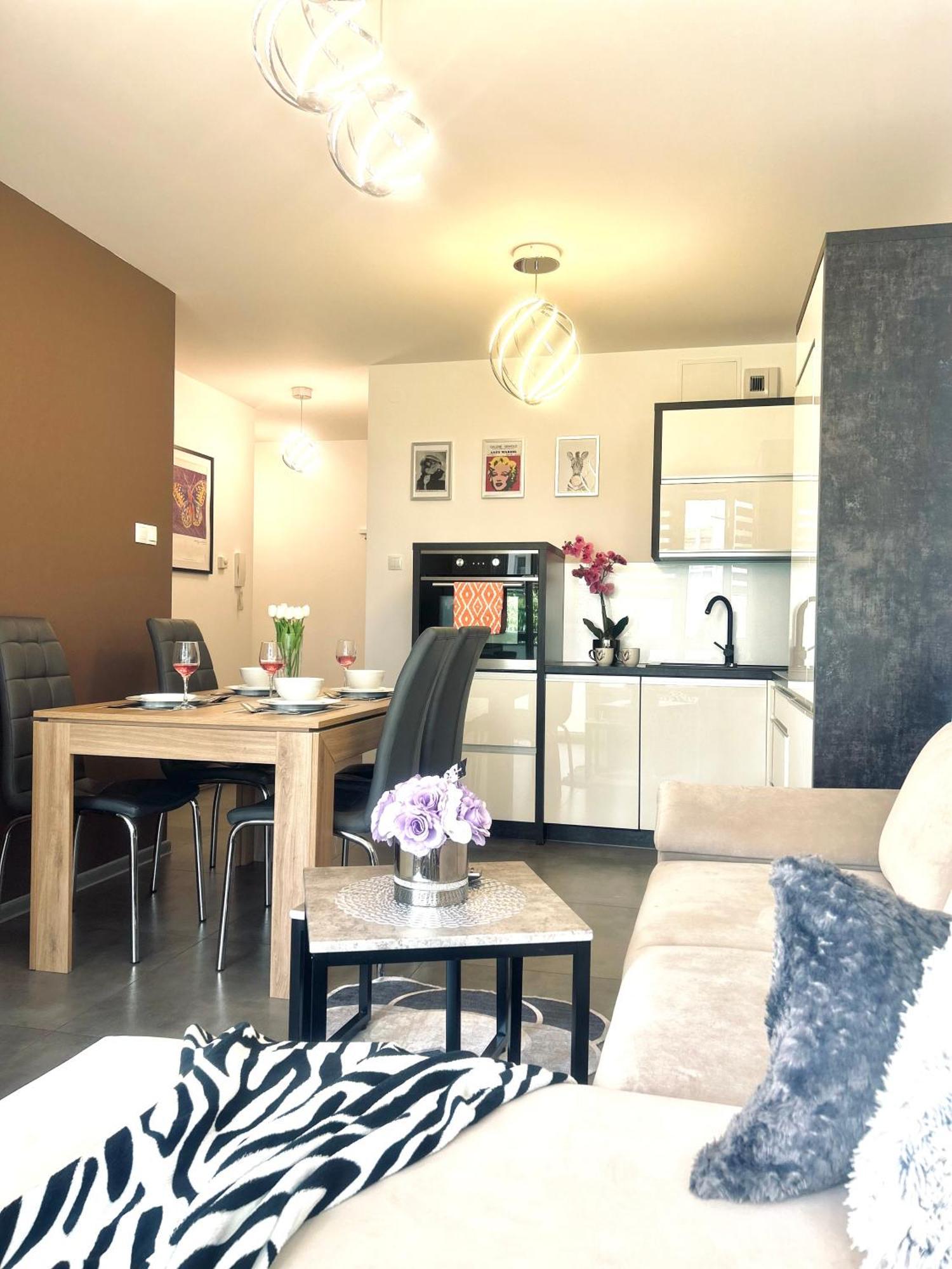 Downtown Apartments Family&Friends رشيشوف المظهر الخارجي الصورة